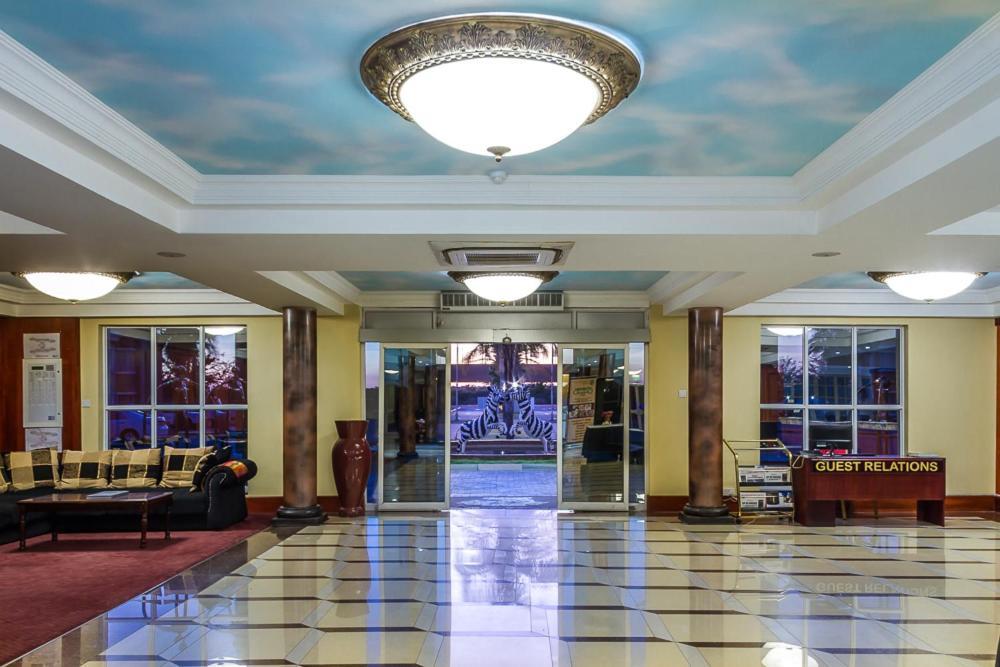 Majestic Five Hotel Palapye Ngoại thất bức ảnh